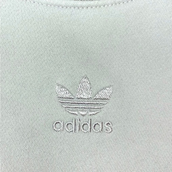 Adidas Original Women’s Cropped Sweatshirt in Ice Purple/Lilac Si… - Picture 7 of 11